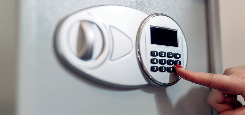 Jewelry Safe Cracking in El Granada, California